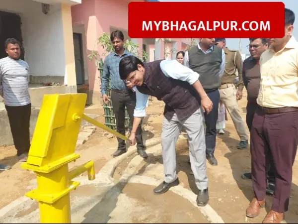 भागलपुर डीडीसी ने जगदीशपुर में जांची सरकारी योजनाएं, बैजानी पंचायत में बच्चों संग बैठकर खाया खाना