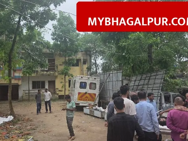 मधेपुरा में दर्दनाक सड़क हादसा: अरार पुल की रेलिंग तोड़कर नदी में गिरी कार, 4 दोस्तों की मौत